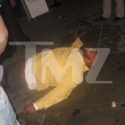 Suge Knight gets knocked out