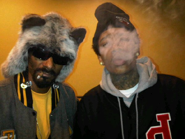 Snoop Dogg & Wiz Khalifa “This Weed Iz Mine”